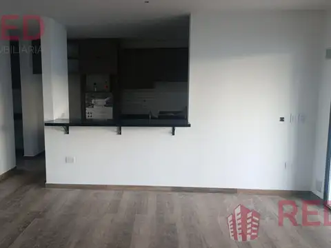 Casa 8 ambientes con 2 baños