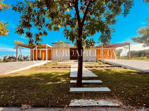Casa en venta en Pilara sobre cancha de polo - Milord- Pilar - URDAPILLETA PROPIEDADES