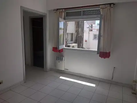 3 ambientes lateral muy luminoso - 2do piso x esc