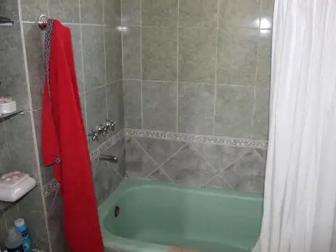 Casa en Venta en Villa del Parque, USD 180.000