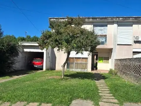 Depto Tipo Casa en Venta de 4 ambientes
