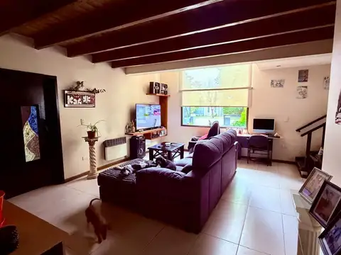 Casa 4 ambientes con 3 baños