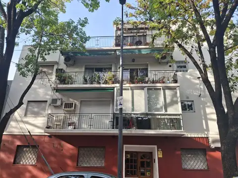 Departamento tipo PH en venta 2 ambientes con balcón