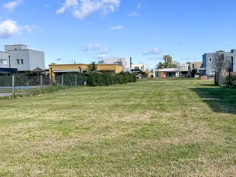 Venta Lote Central en  Santo Tomas   | VCO Propiedades