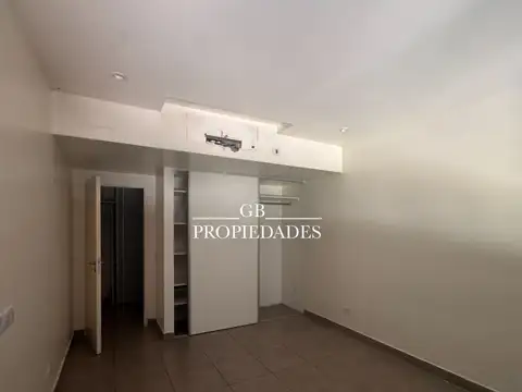 Departamento en Venta en Complejo 46 Plaza, USD 185.000