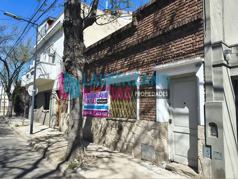 VENTA - PH DIVIDIDO EN 2 UNIDADES FUNCIONALES CON PATIOS Y TERRAZA - VILLA PUEYRREDON