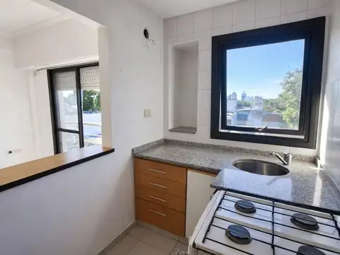 69 1100, Piso 2