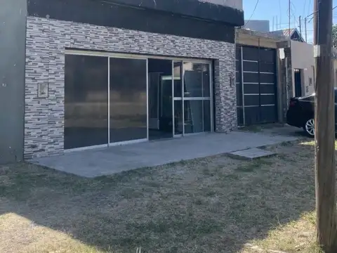 CASA MAS LOCAL COMERCIAL EN VENTA DON TORCUATO