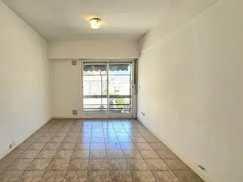 Av. Acoyte  al 600, piso 7