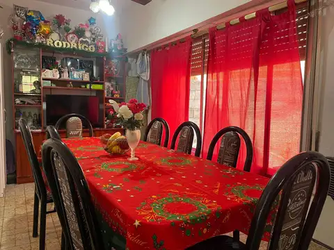 Depto Tipo Casa en Venta de 4 ambientes