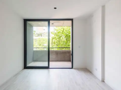 1 ambiente al frente con mucha luz en Villa Urquiza