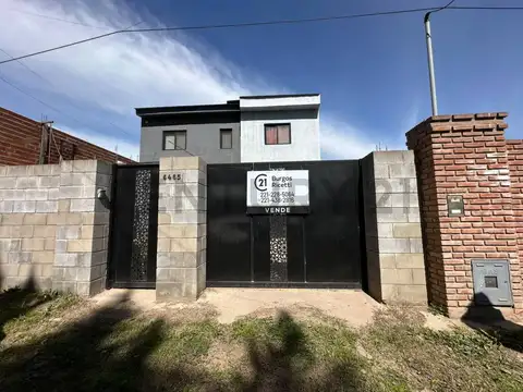 Casa de 3 dormitorios con pileta en venta en sicardi