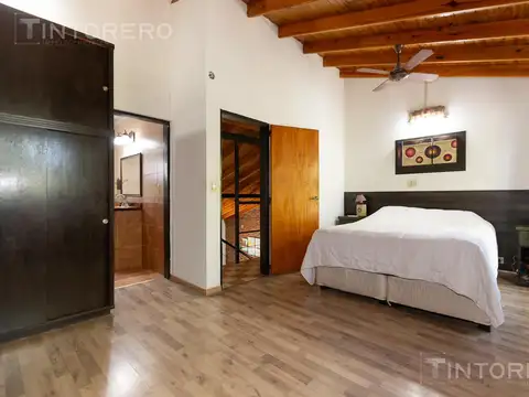 CASA EN VENTA EN PARQUE LELOIR  - FINANCIACIÓN - ACEPTA PERMUTA