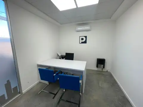 Alquiler local comercial 13 de Caballeria 1382