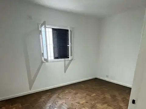 Depto Tipo Casa en Venta en Tolosa, USD 65.000