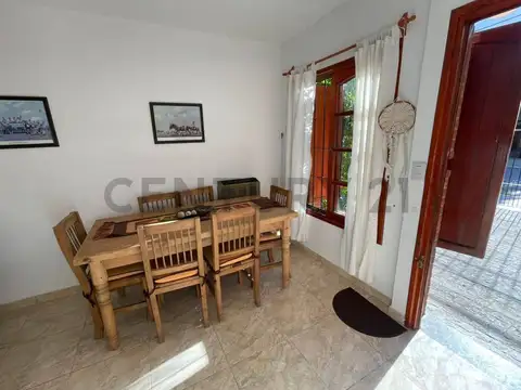 Casa en Venta con 1 cochera