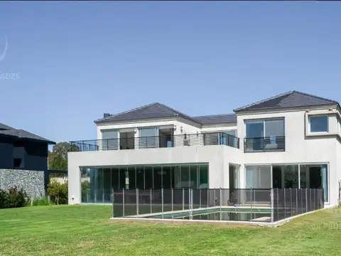 Casa en Venta al Este