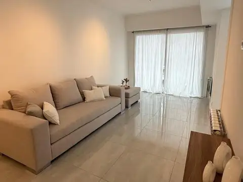 Departamento de 3 ambientes en Centro