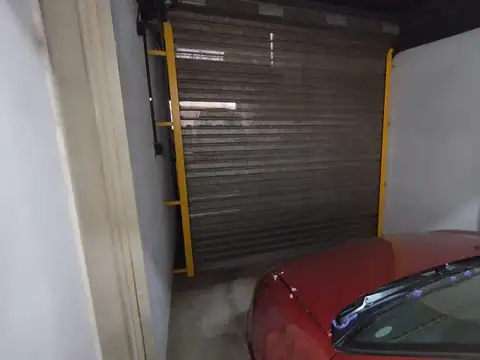 Venta cochera ingreso único e independiente - URQUIZA Y CASTELLANOS