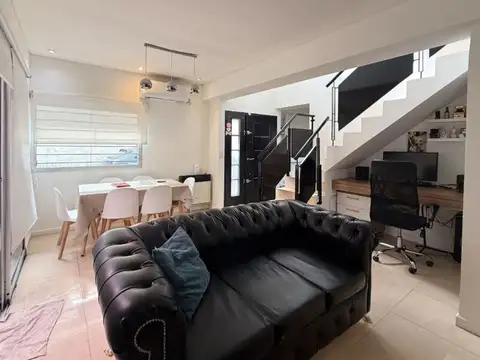 Venta Duplex Castelar