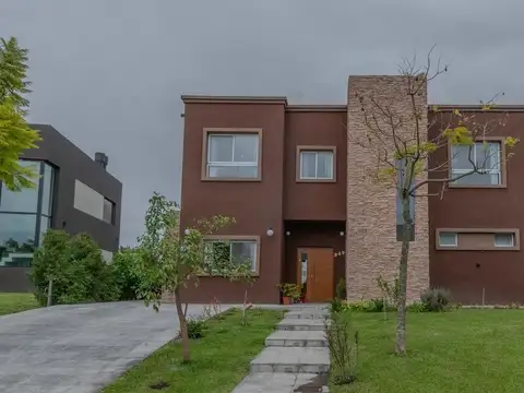 Venta Casa 6 amb  Barrio Vistas Puertos del Lago Escobar