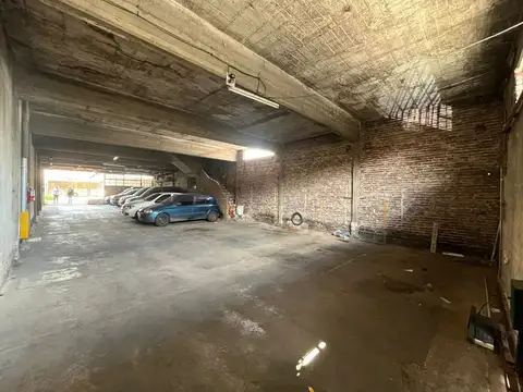 Galpon en Venta en Bernal, USD 120.000