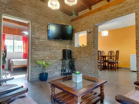 CASA EN VENTA CITY BELL 3 DORMITORIOS