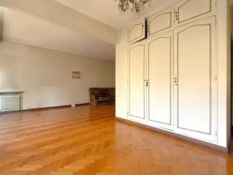 Departamento 5 ambientes con 3 baños