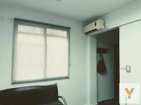 Avenida Pueyrredón 480 e/ Avenida Corrientes y Valentín Gomez