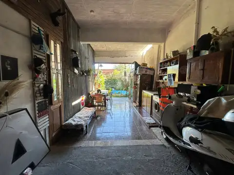 Corrientes 2445 entre Lisandro de la Torre y Estanislao del Campo, Quilmes, Provincia de Buenos Aires, 100