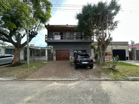 PH en venta de 2 dormitorios c/ cochera en Quilmes