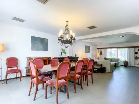 Casa en Venta al Este