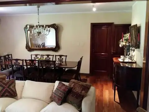 Casa en venta - Lomas Schoenstatt - San Isidro