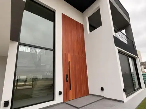 Casa A Estrenar En Terralagos
