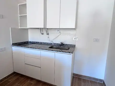 Departamento en Alquiler en Abasto, $ 400.000