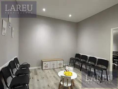 Oficina en Venta con 1 cochera