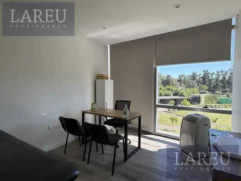 Oficina en Venta en Pilar, USD 130.000