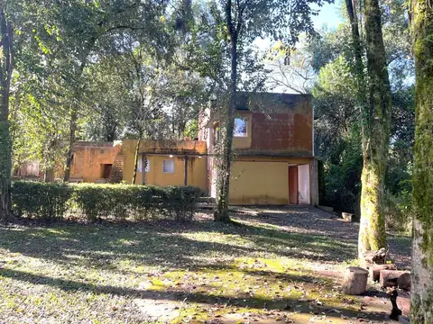 Casa 6 ambientes con 2 baños