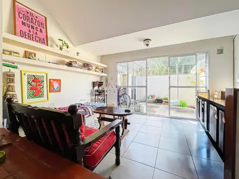 Depto Tipo Casa en Venta al Este