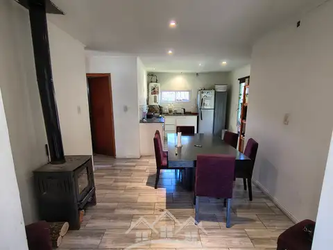Casa 6 ambientes con 1 baño