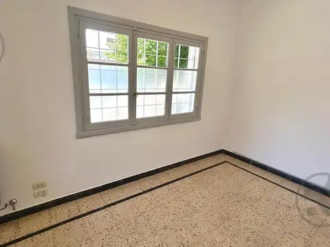 Depto Tipo Casa 5 ambientes con 1 baño