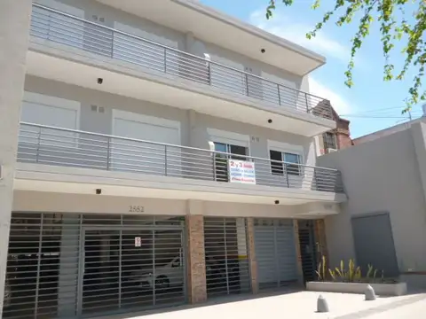 DEPTO TIPO PH DE 2 AMB C/BALCON y COCHERA