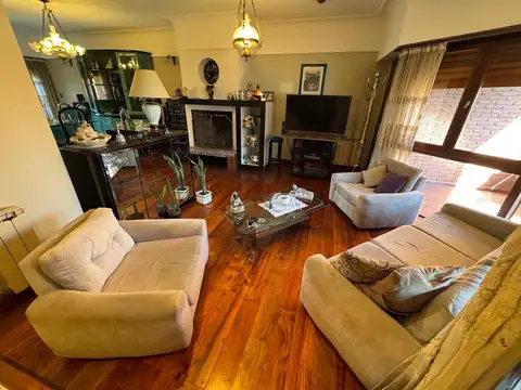 Casa 5 ambientes con 5 baños