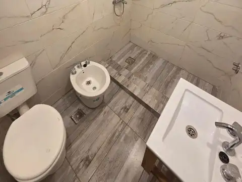 Depto Tipo Casa en Venta al Este