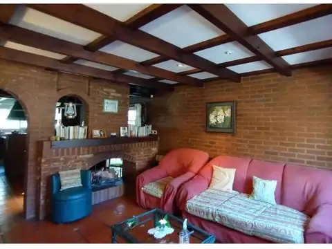 CASA SOBRE LOTE 430M2 IDEAL EMPRENDIMIENTO