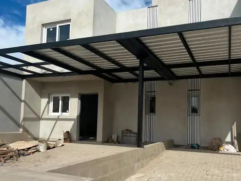 VENDO DUPLEX 3 DORMITORIOS EN DOCTA ETAPA 4
