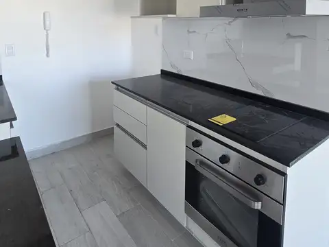 Monoambiente c/ balcón de categoría! NUEVO. Amenities.