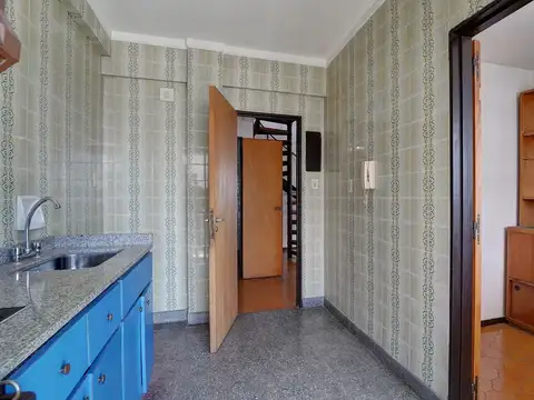 Venta Dúplex 3 ambientes en Microcentro