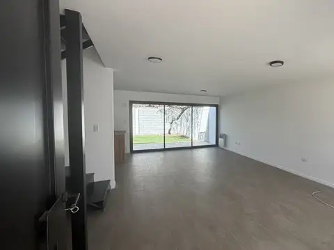 Casa en Alquiler al Norte