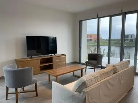 Casa en Alquiler de 4 dormitorios